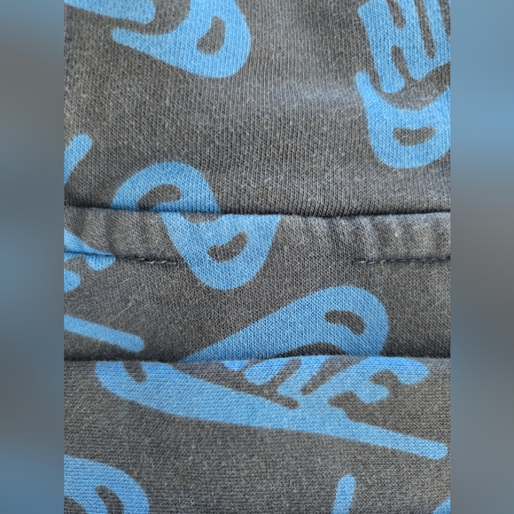 *preworn* Boys Nike Set Youth XL *Size Tag Removed From Hoodie, SEE PICS - Picture 8 of 8